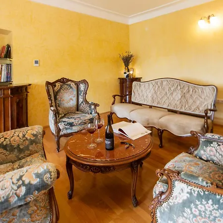 Herga Wine Estate - Old Lady - Villa