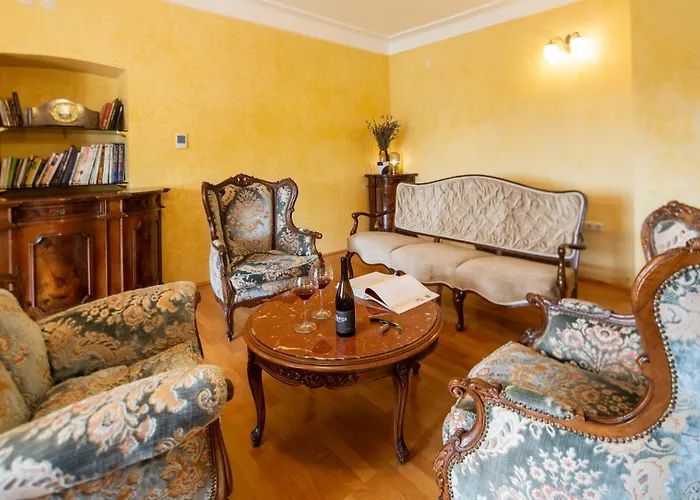 Herga Wine Estate - Old Lady - Villa